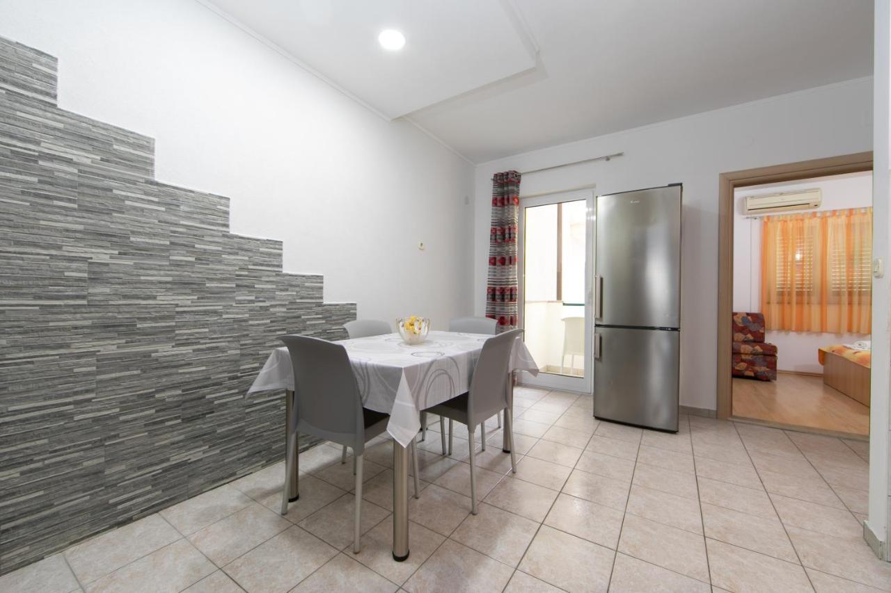 Apartments Maja Тучепи Екстер'єр фото